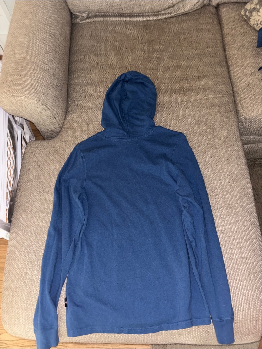Men Sweater Subcategory Classification - Picture 3 of 3